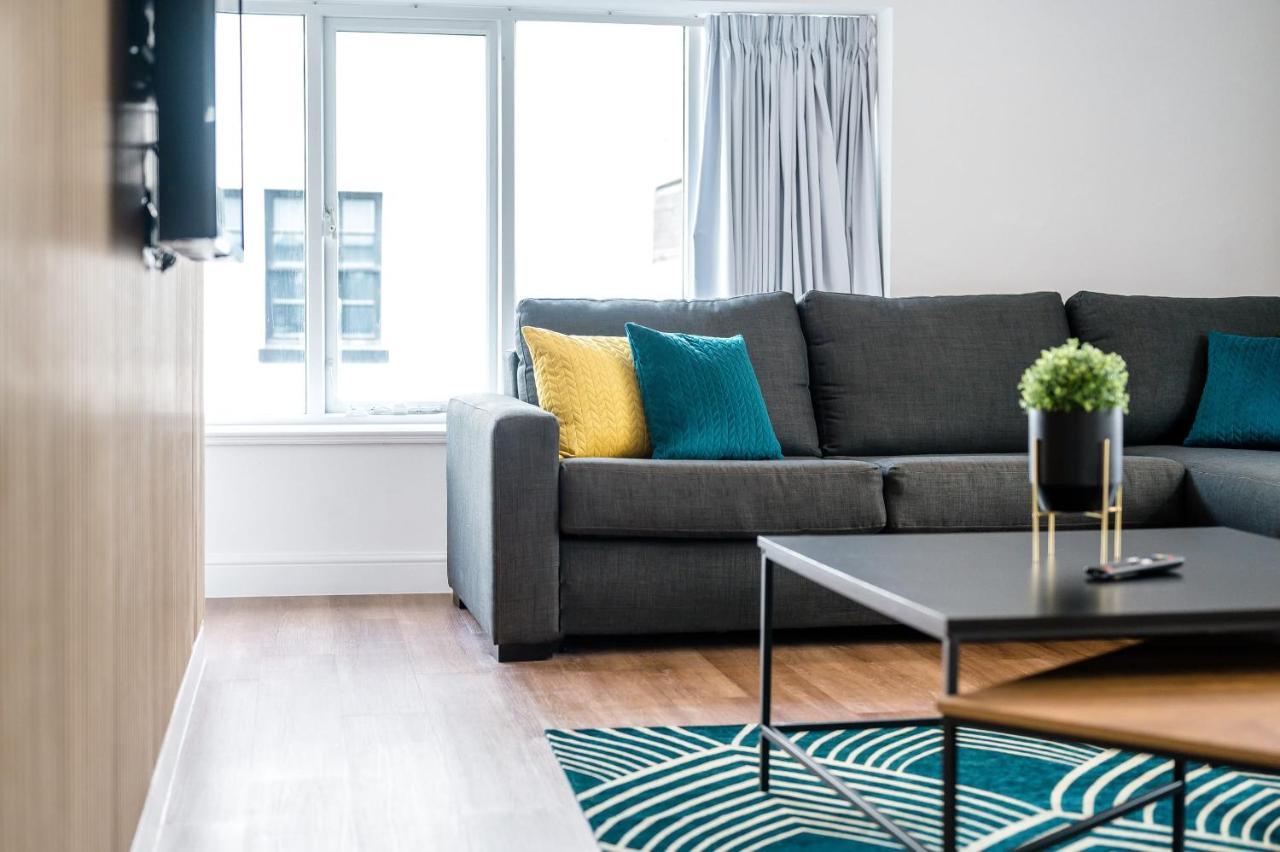 Host & - Wood Street Nightlife Apartment *